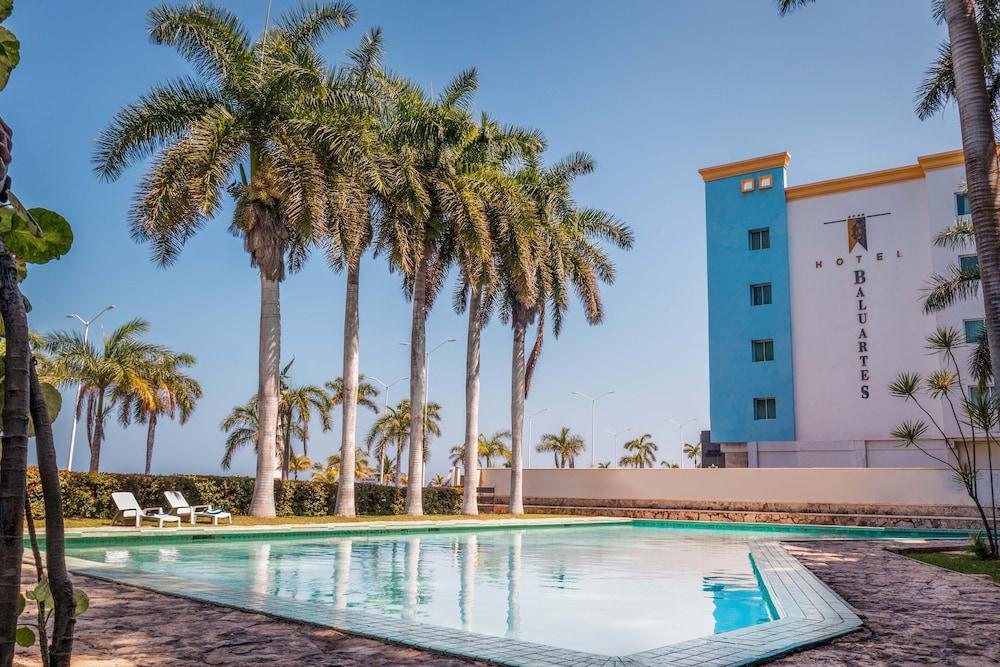 Hotel Baluartes Campeche Exterior foto
