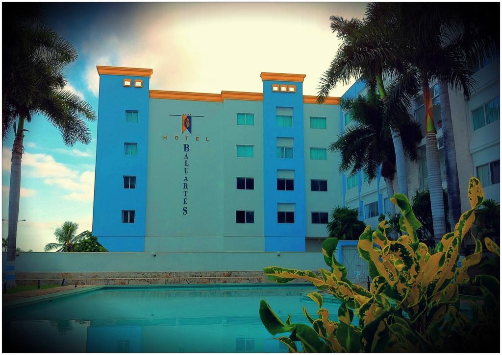Hotel Baluartes Campeche Exterior foto