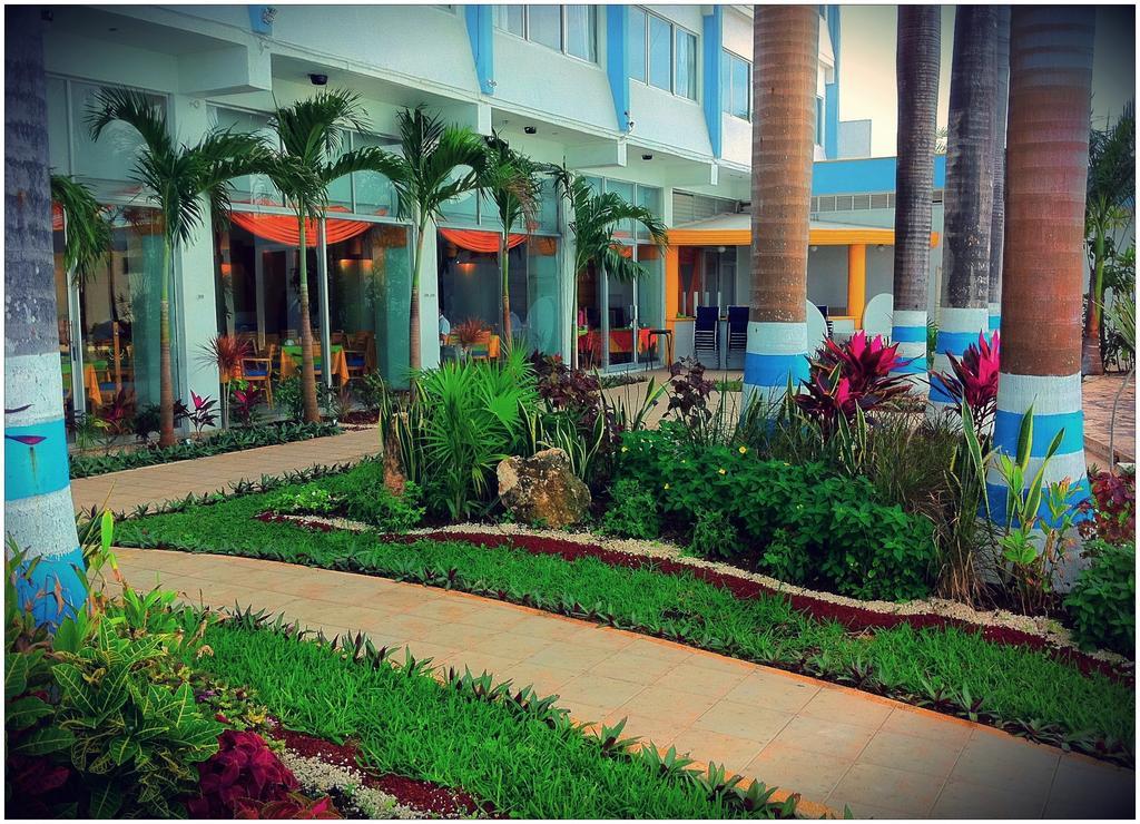 Hotel Baluartes Campeche Exterior foto