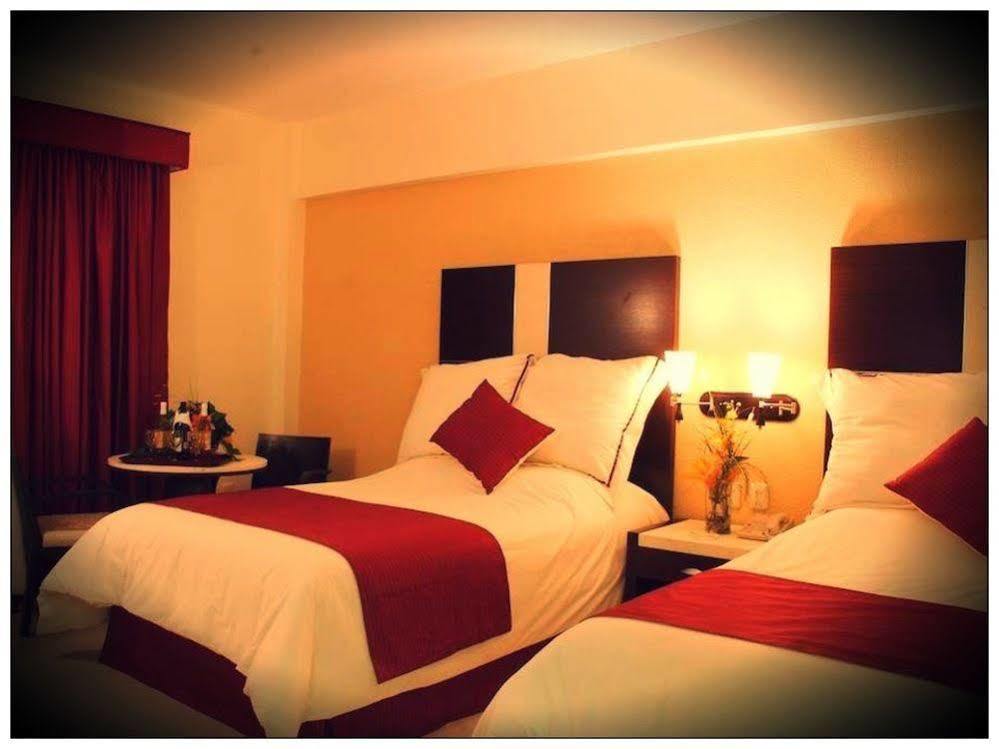 Hotel Baluartes Campeche Exterior foto